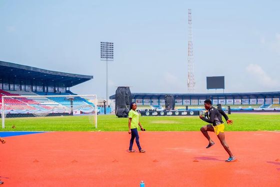 ราคาดี สนามแข่งขันที่กว้าง 8 เมตร และหนา 6 มิลลิเมตร เหมาะสําหรับสถานที่กีฬา ออนไลน์