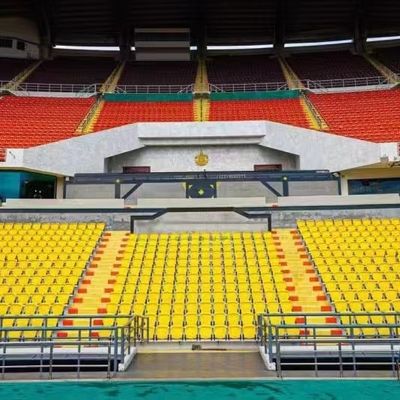 ที่นั่งสนามกีฬาพลาสติกคงที่พร้อมพื้นแบบติดผนัง